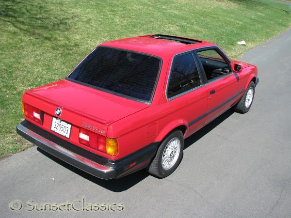 1988-bmw-325is-322.jpg