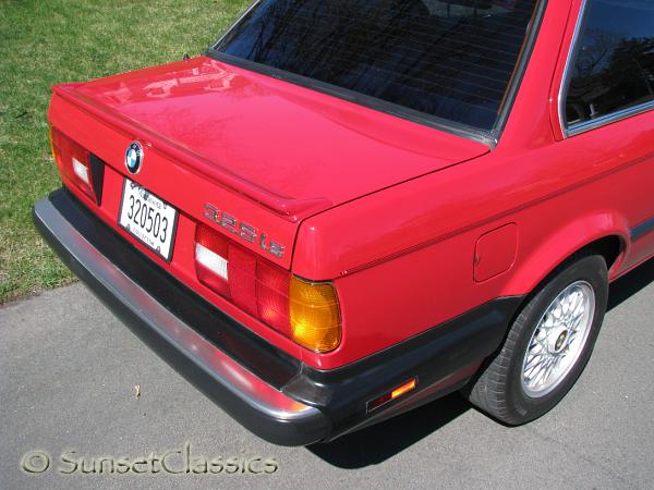 1988-bmw-325is-326.jpg