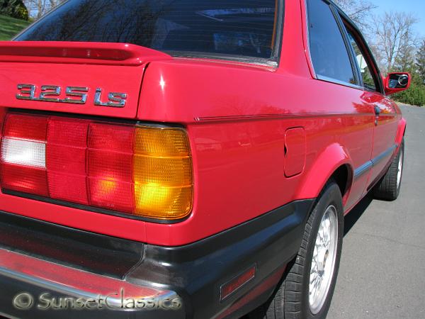 1988-bmw-325is-327.jpg