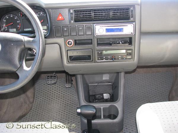 2003-vw-eurovan-mv-892.jpg