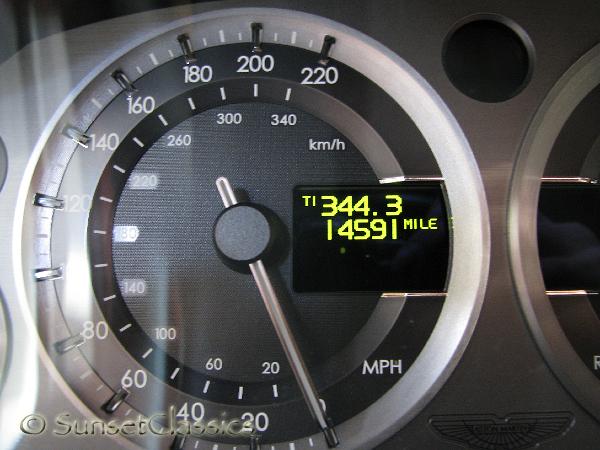2005-aston-martin-976.jpg